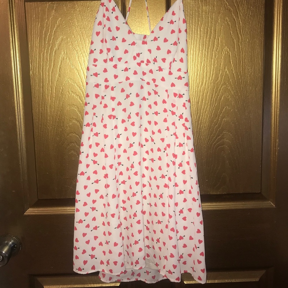 Express heart Valentine's Day dress Size 4